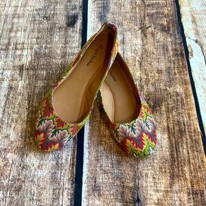 Zigisoho Sz 8 bright floral stitch type pattern